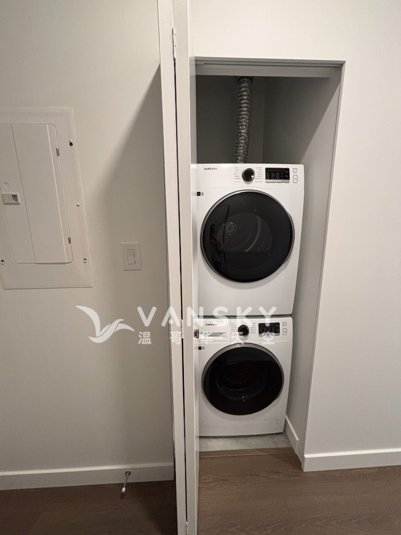 250927122616_11 washer and dryer.jpeg